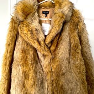 *New Faux Fur TOPSHOP jacket